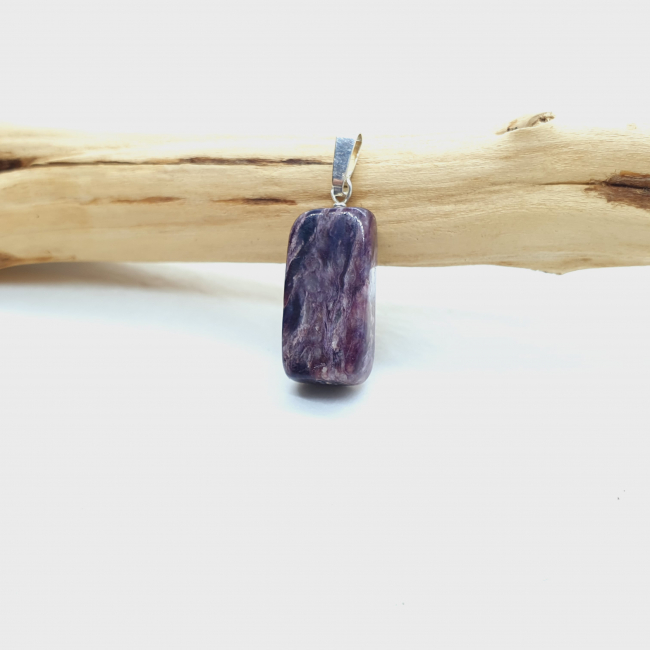 pendentif en charoite