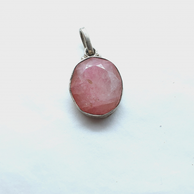 pendentif en rubis